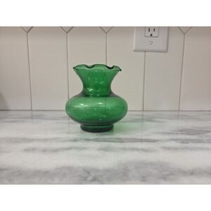 ANCHOR HOCKING Ruffled Bud Vase Emerald Green Glass 3 1/2" Vintage
